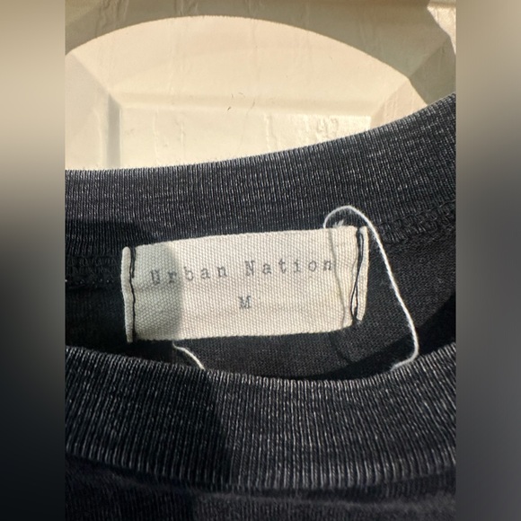 Graphic tee - Picture 2 of 3